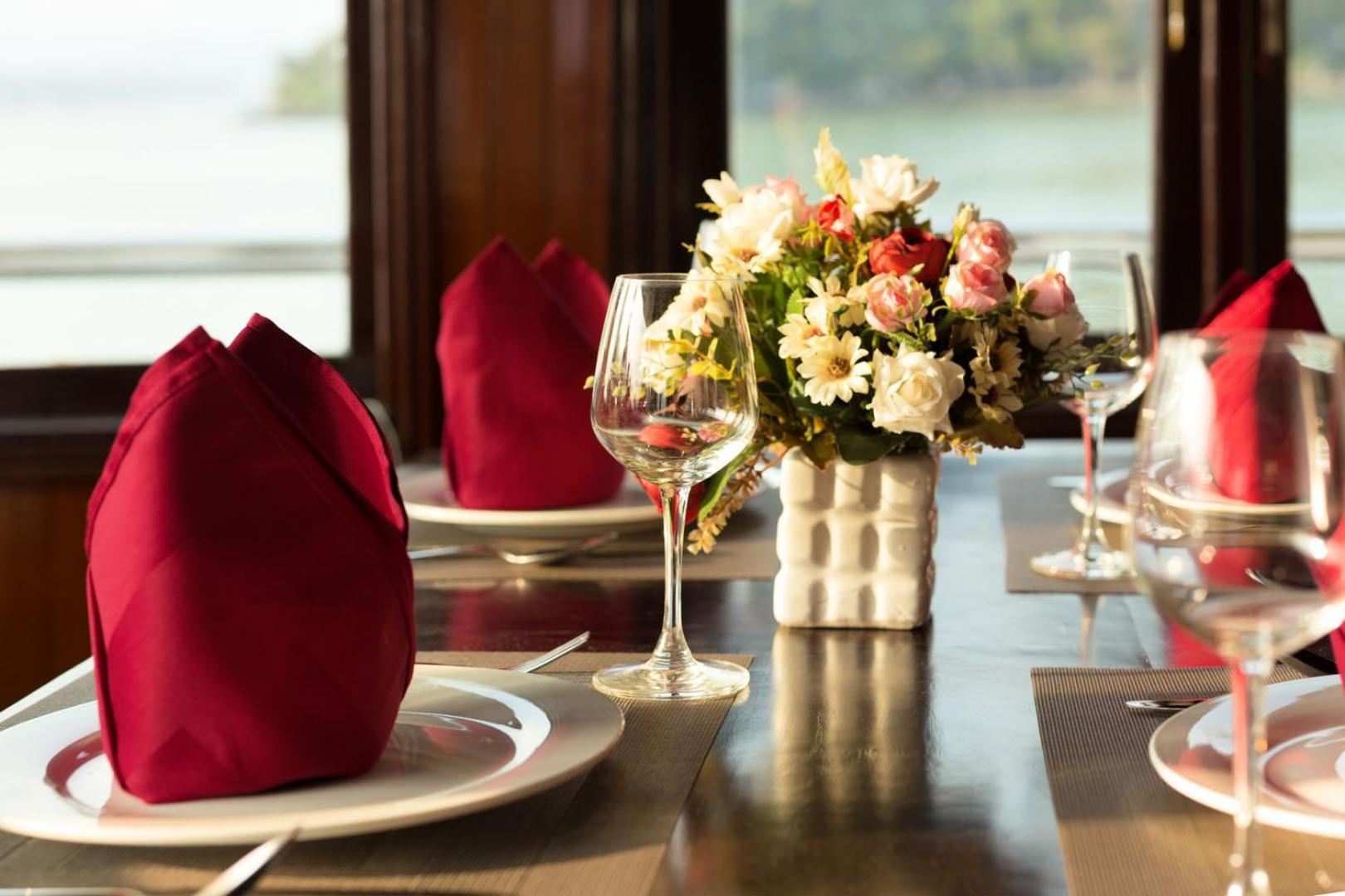 Cozy Bay Classic Cruise Χα Λονγκ Εξωτερικό φωτογραφία