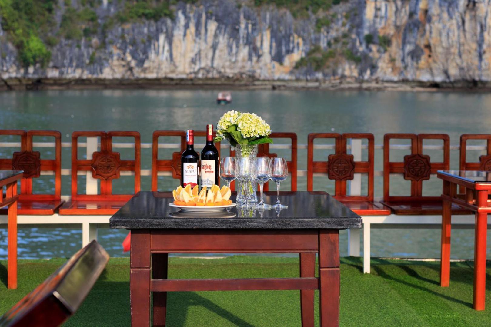 Cozy Bay Classic Cruise Χα Λονγκ Εξωτερικό φωτογραφία