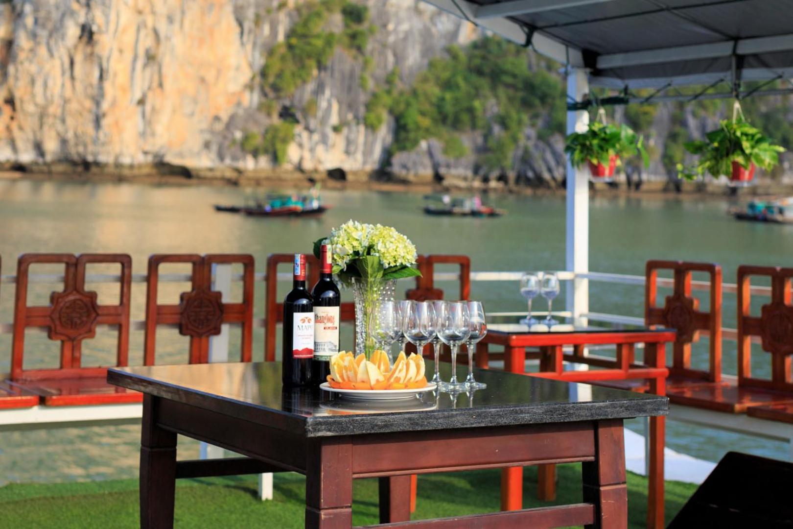 Cozy Bay Classic Cruise Χα Λονγκ Εξωτερικό φωτογραφία