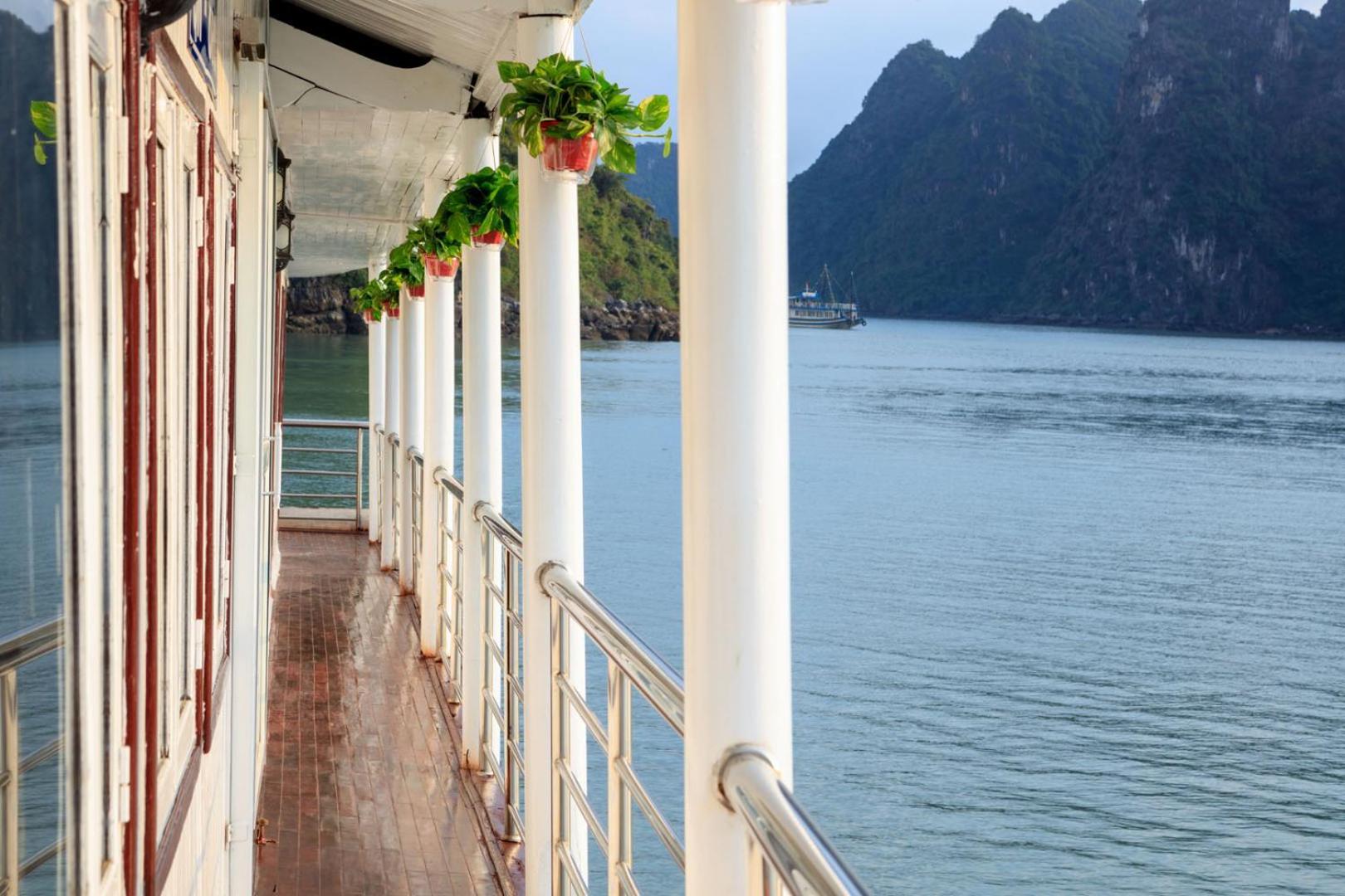 Cozy Bay Classic Cruise Χα Λονγκ Εξωτερικό φωτογραφία