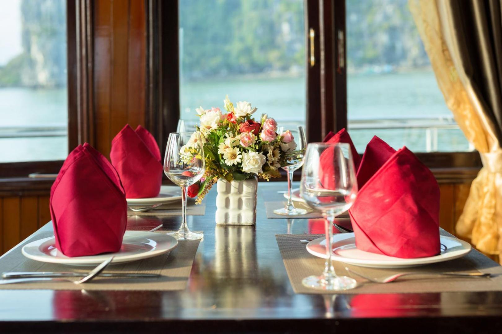 Cozy Bay Classic Cruise Χα Λονγκ Εξωτερικό φωτογραφία